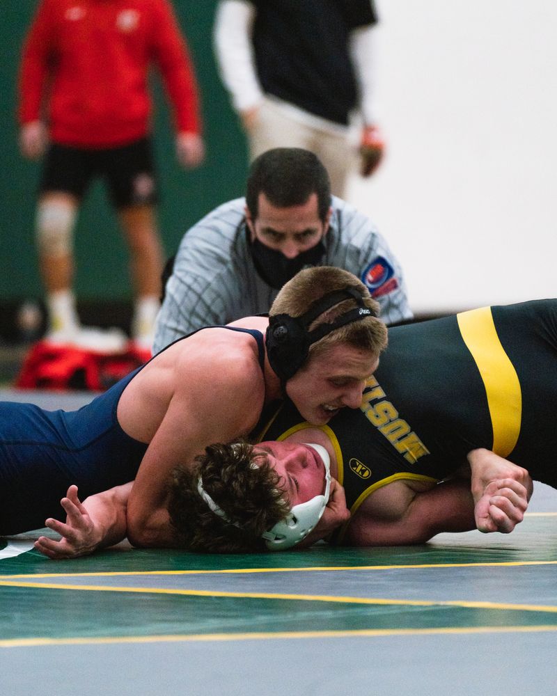 KXU 20220124 NNHSWrestlingVarsityvsDVC 014