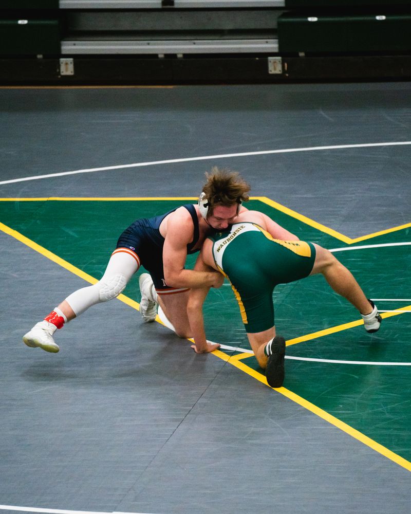 KXU 20220124 NNHSWrestlingVarsityvsDVC 040